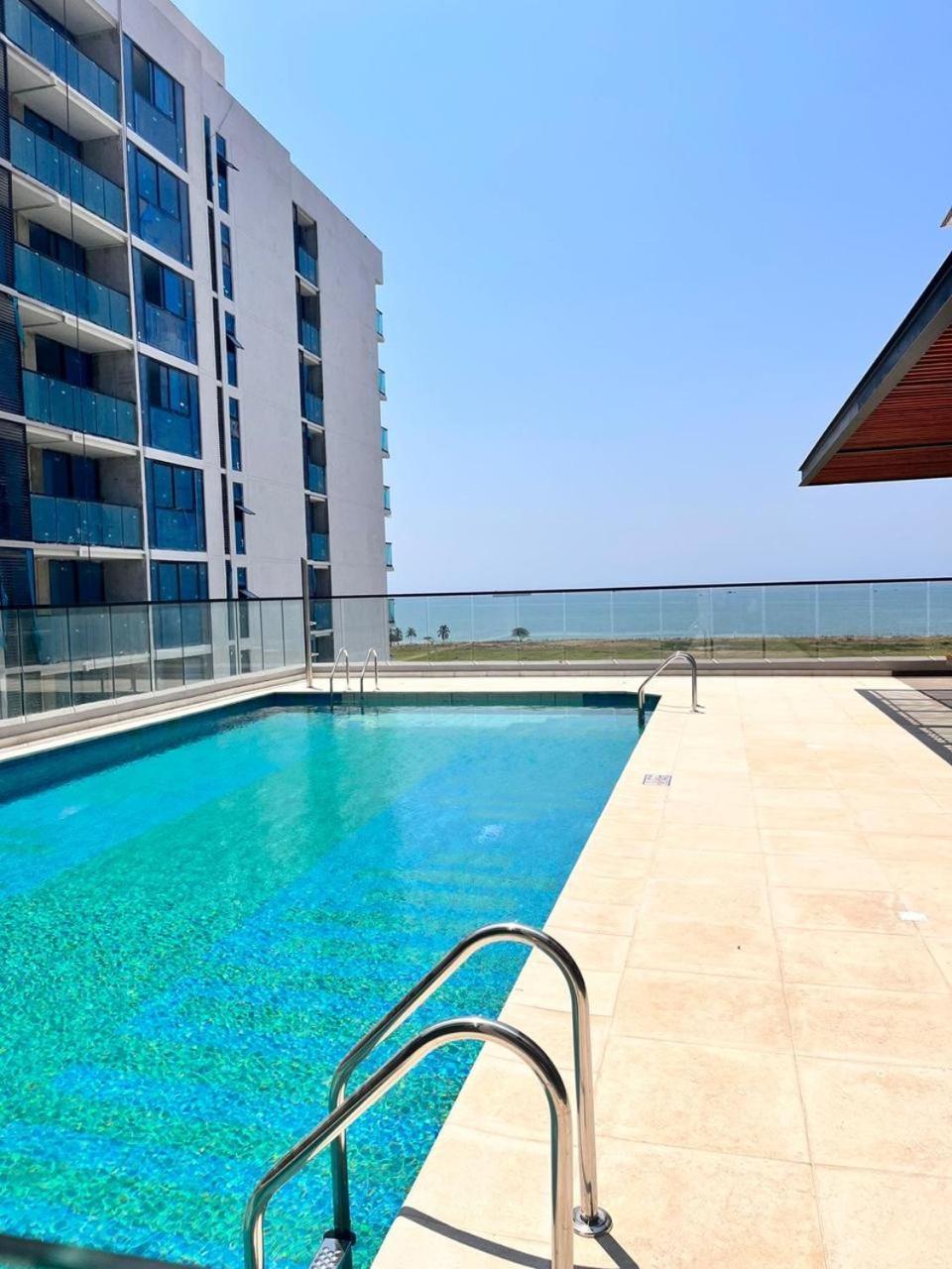Loft Completo Con Balcon A 5 Min De La Playa Apartment *