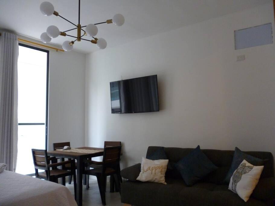 Loft Completo Con Balcon A 5 Min De La Playa *