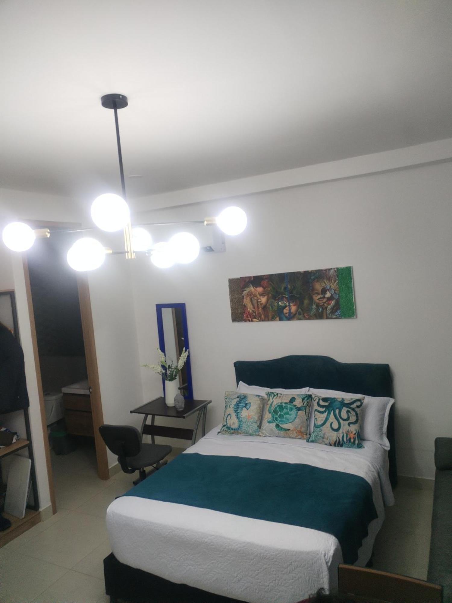 Loft Completo Con Balcon A 5 Min De La Playa Apartment *